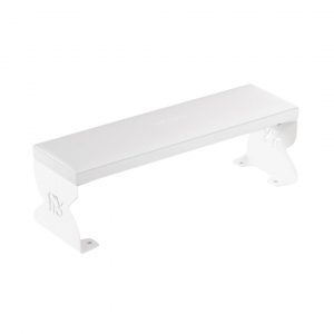repose main manucure blanc